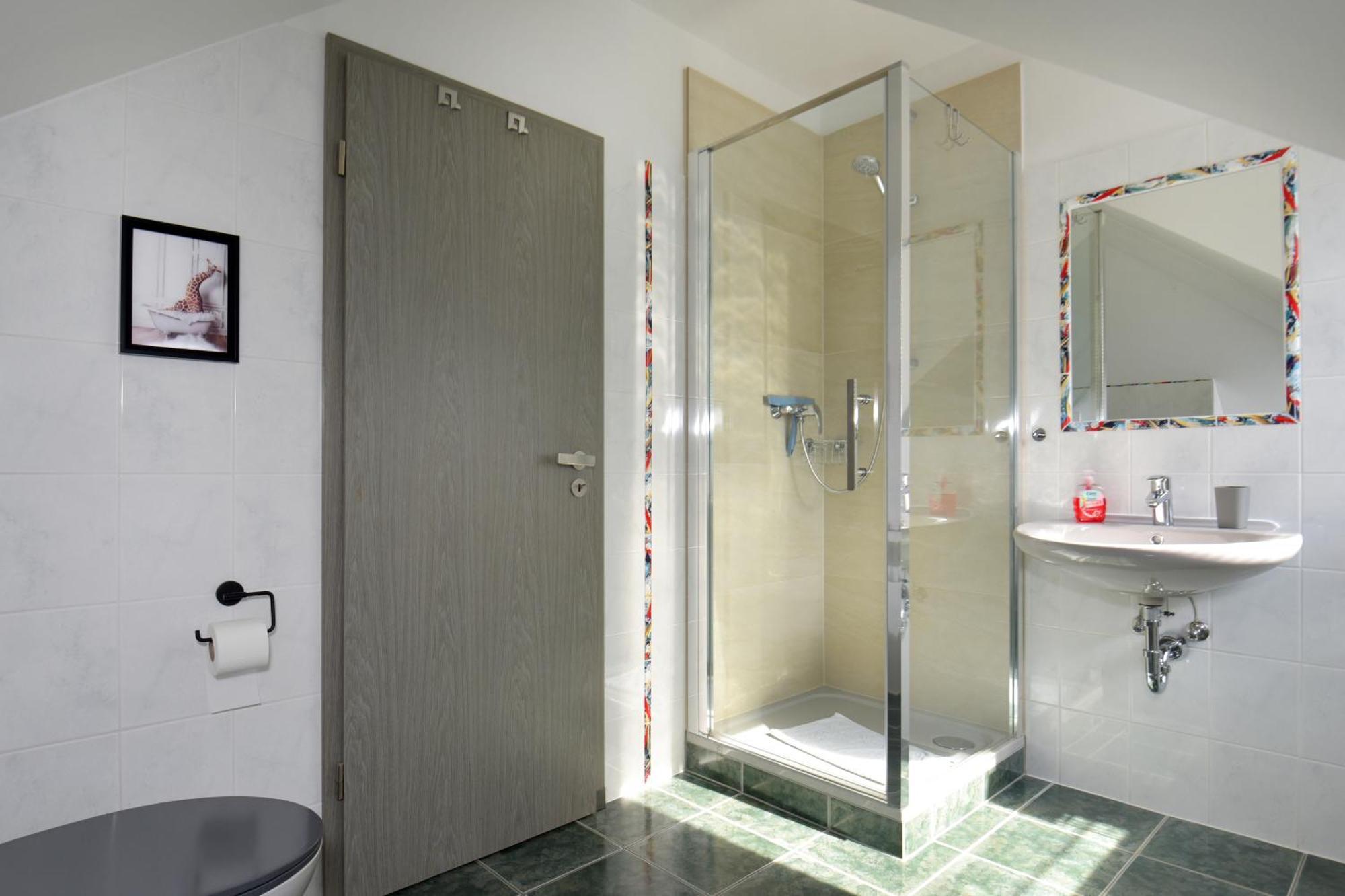 רודולשטאדט Studioappartment Saaleblick מראה חיצוני תמונה